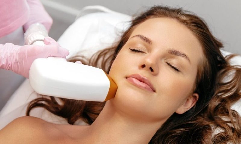 جلسه اول لیزر موهای زائد